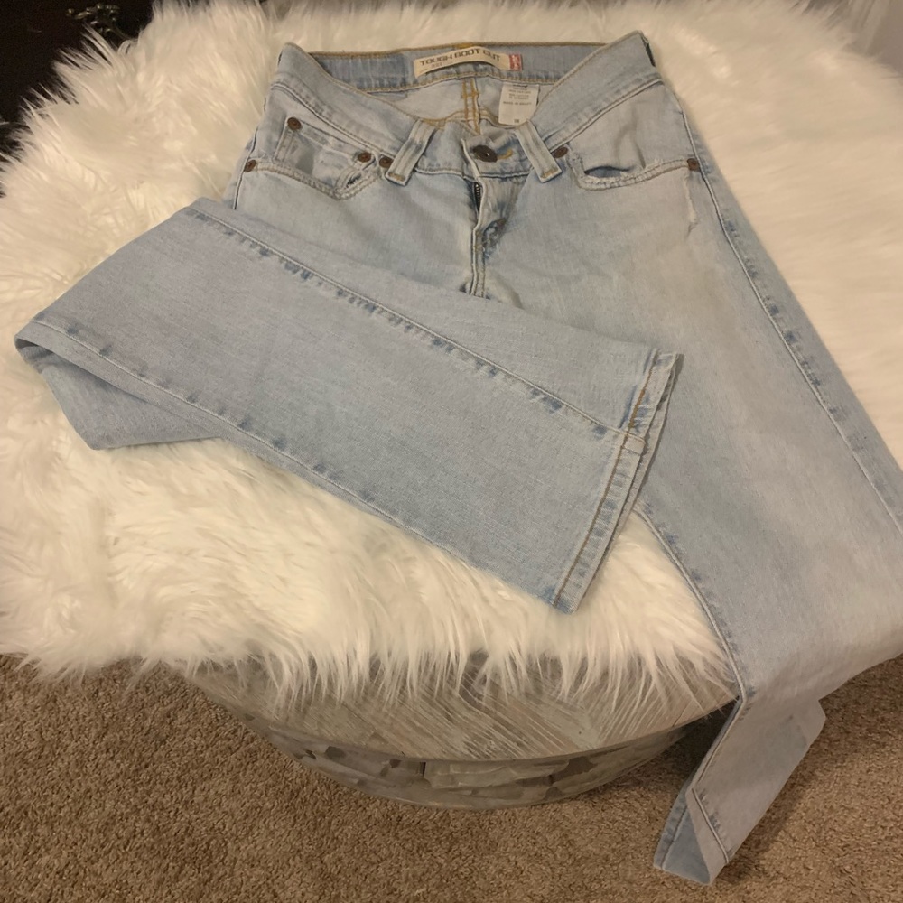 Vintage Levi boot cut , low rise  amazing fit ❤️❤️❤️ my favorites ❤️